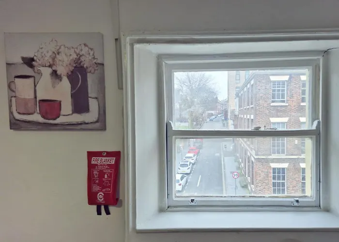 Specious Liverpool Central Apartment - Pet Friendly