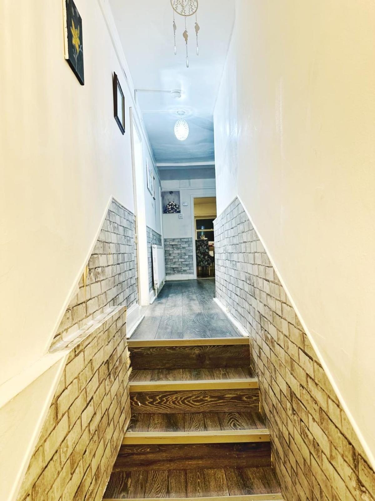 Specious - Pet Friendly Apartment Liverpool