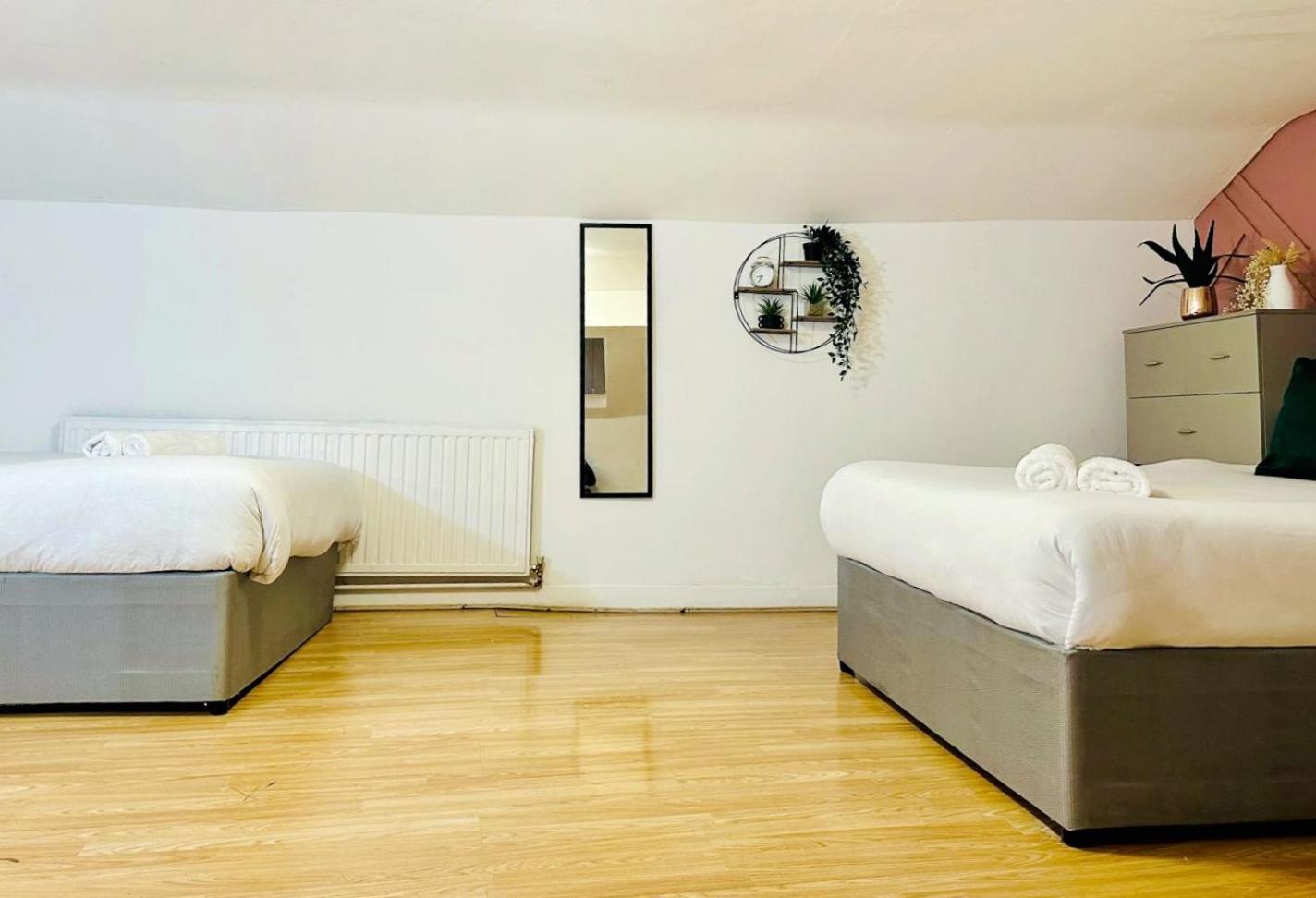 Specious - Pet Friendly Apartment